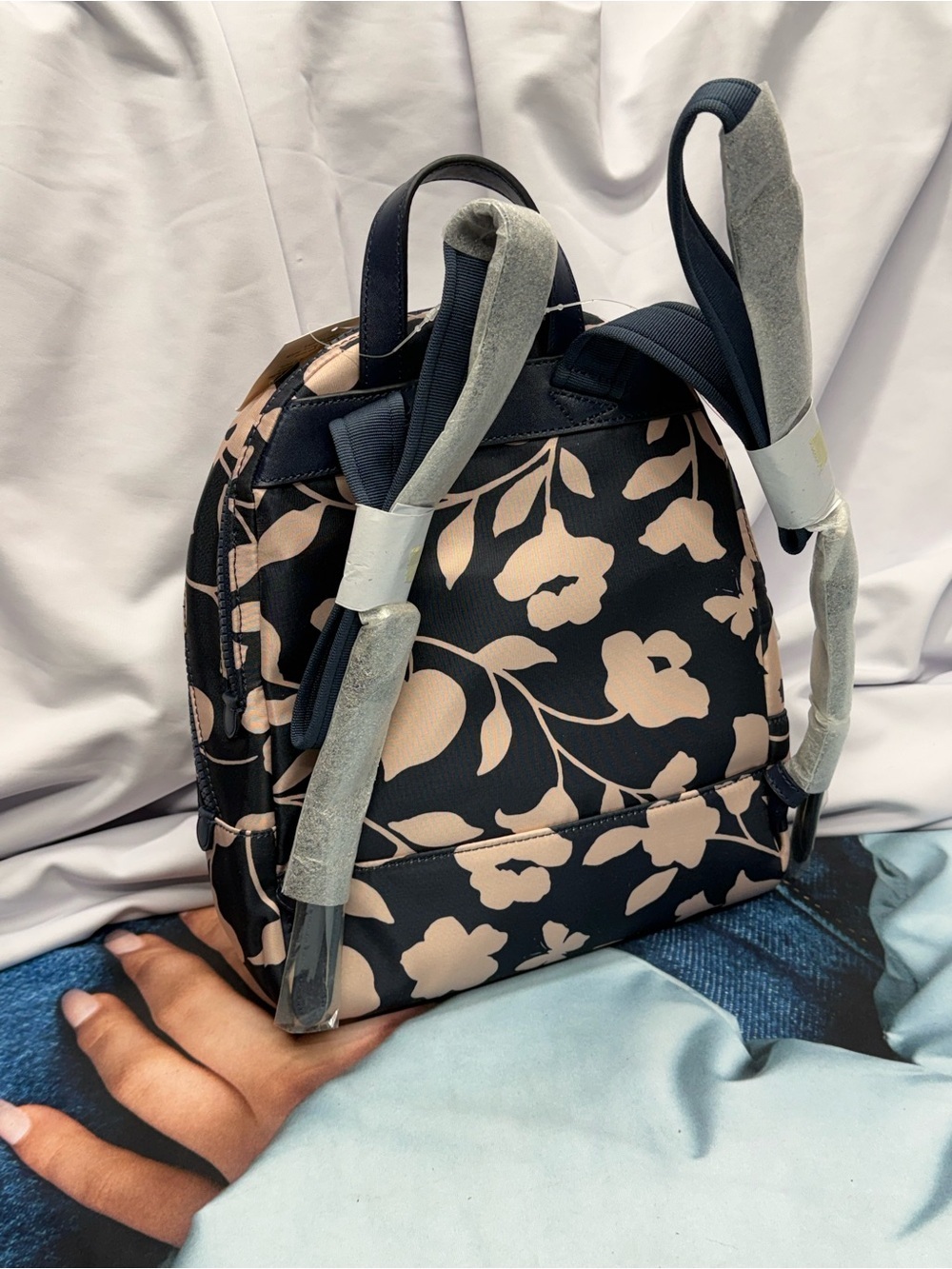 (new+tag) Kate Spade Medium Backpsck Navy and Floral Light Pink Size 11.5 x 9 - Picture 3 of 12